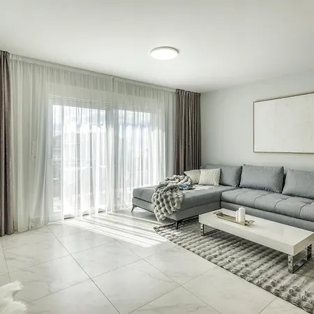 Apartament Fe *