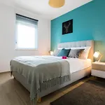 Fe *